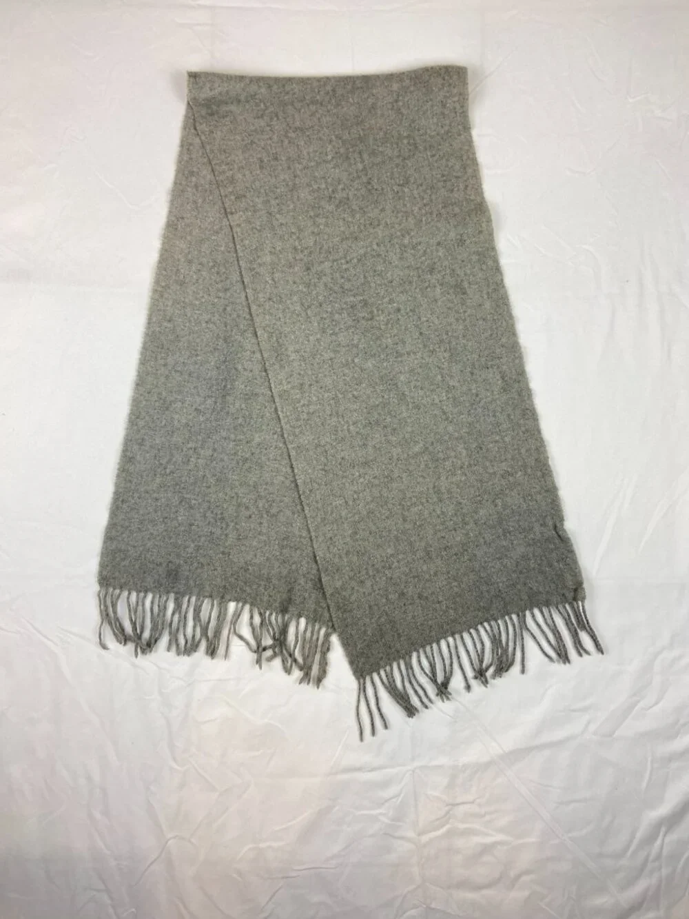 Amicale 100% Cashmere Gray Fringe Scarf Vintage Made in USA / One Size
